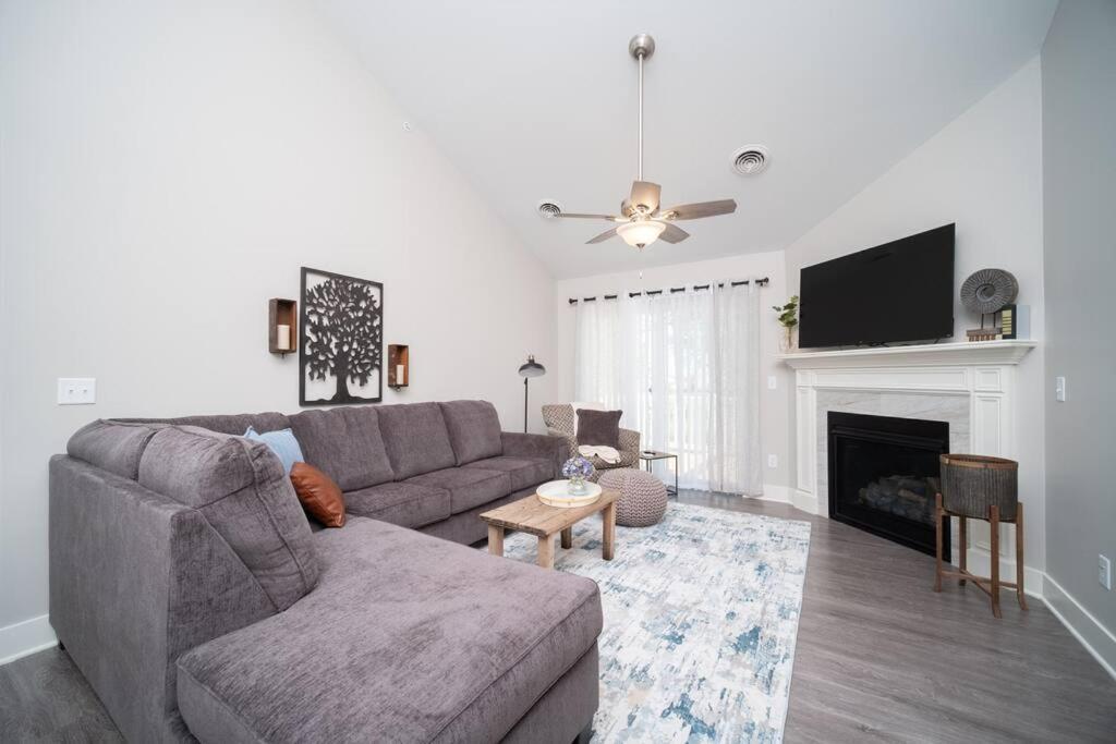 New Beautiful 3 Bedroom Condo In Бетендорф Екстериор снимка